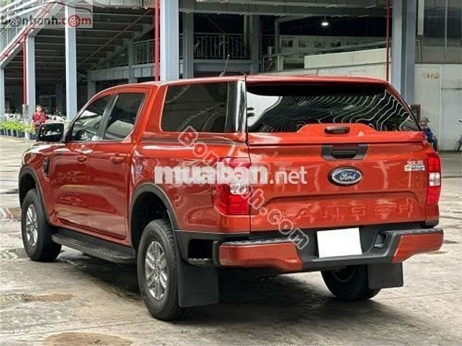 Ford Ranger XLS 2.0L 4x2 AT 2023 - Màu đỏ