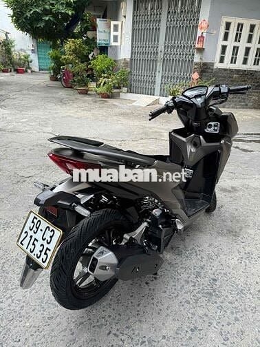 ❤️Vario 150 đời 2022 odo 8000km bstp chính chủ
