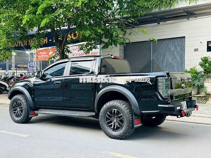 Ford Ranger Raptor không niên hạn chất