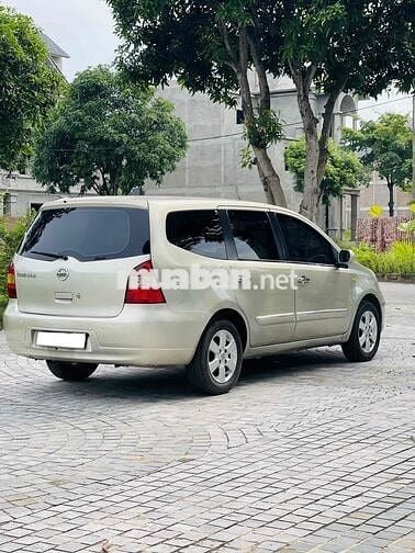 Nissan Livina 2010 - 120000 km