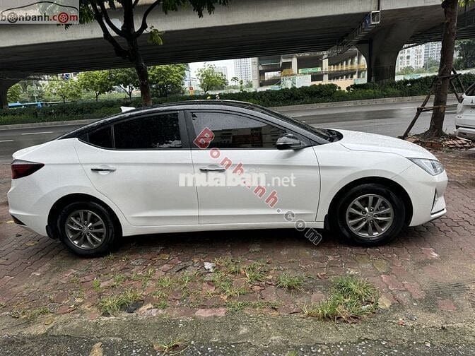 Hyundai Elantra 1.6 MT 2019