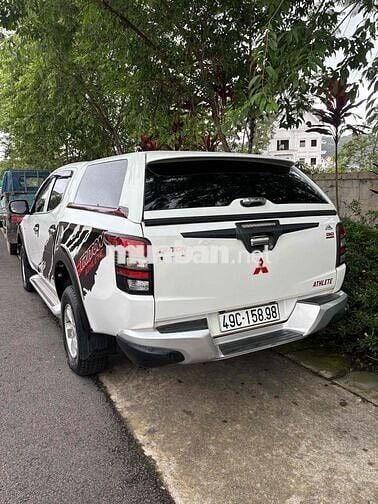 Mitsubishi Triton 2017 4x2 AT - Nhập Thái .