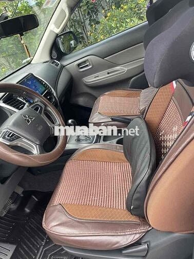 Mitsubishi Triton 2017 4x2 AT - Nhập Thái .