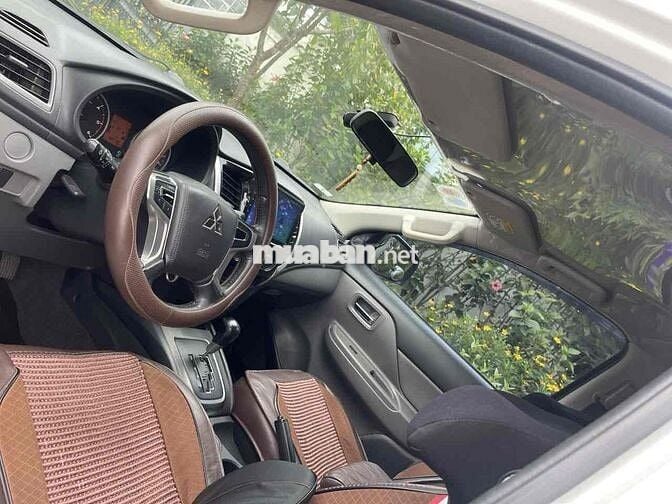 Mitsubishi Triton 2017 4x2 AT - Nhập Thái .