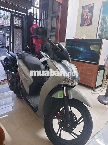 Cần bán nhanh SH160