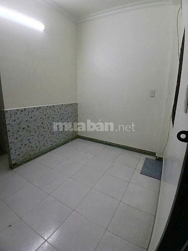 Chính chủ cho thuê nhà Trần Khánh Dư, Quận 1, sạch sẽ, giá 6 triệu 