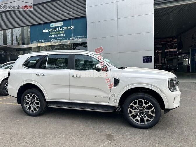 Ford Everest Titanium 2.0L 4x2 AT 2025