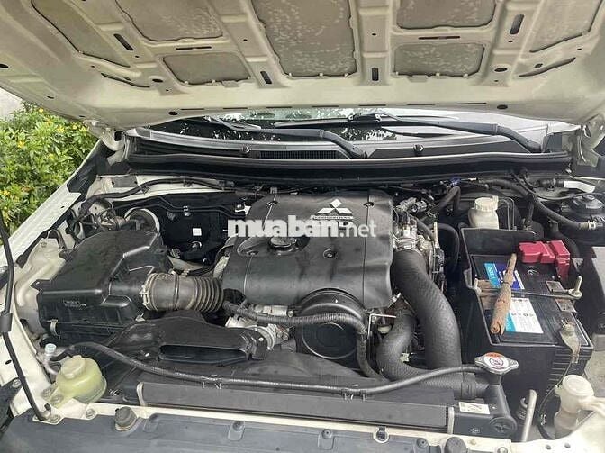 Mitsubishi Triton 2017 4x2 AT - Nhập Thái .