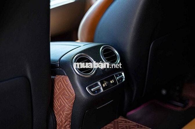 BÁN Mercedes Benz AMG E300 2017 - 10 vạn