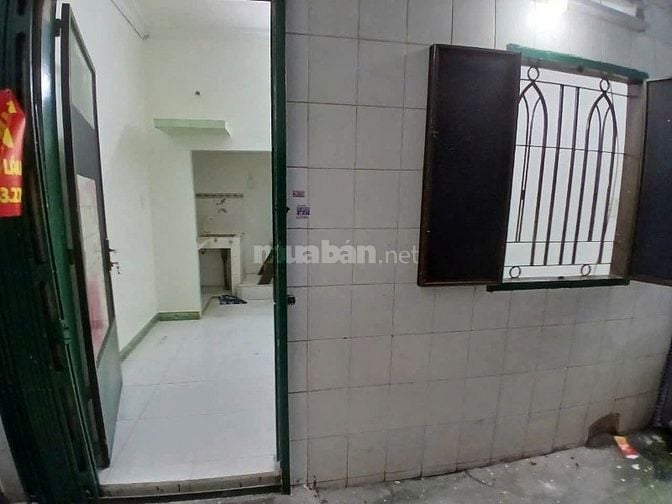 Chính chủ cho thuê nhà Trần Khánh Dư, Quận 1, sạch sẽ, giá 6 triệu 