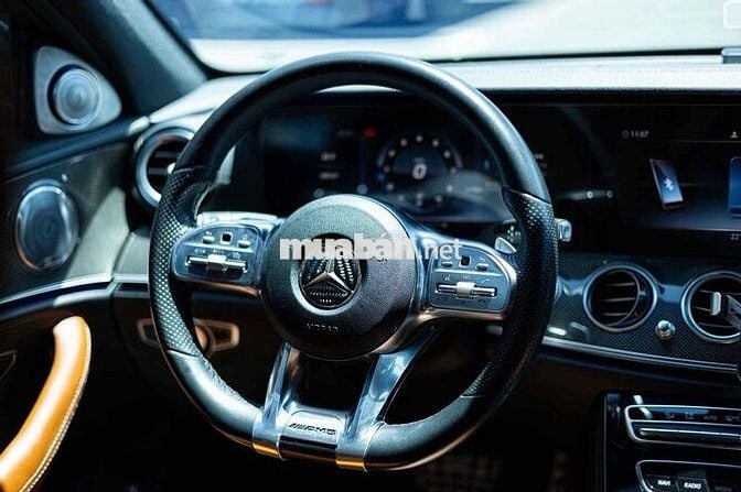 BÁN Mercedes Benz AMG E300 2017 - 10 vạn