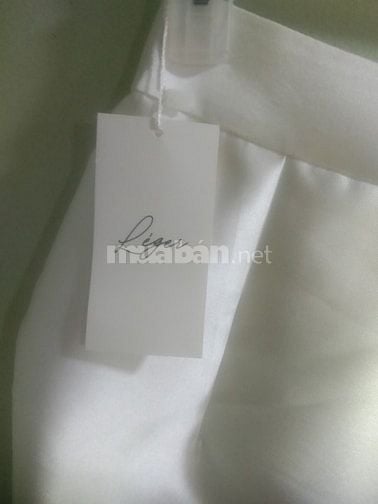 Pass đồ nữ. quần áo và váy chân váy