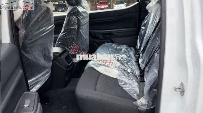 Ford Ranger XLS 2.0L 4x2 AT 2025 - 707 Triệu