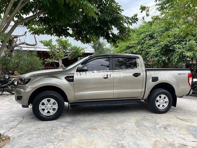 Ford Ranger 2016 XLS 2.2L 4x2 AT - 13000 km