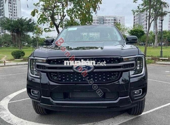 Ford Ranger XLS 2.0L 4x2 AT 2025 - 707 Triệu