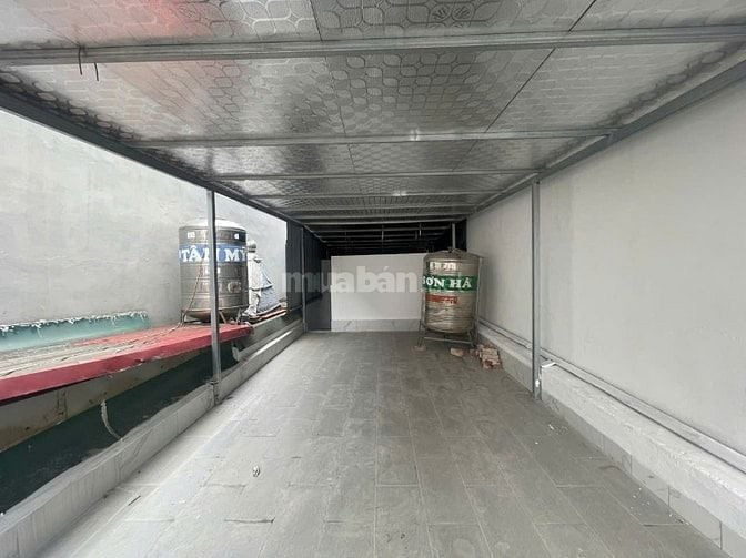 Nhà riêng phố nguyễn chính tân mai dt70m2x3,5t giá 20tr 