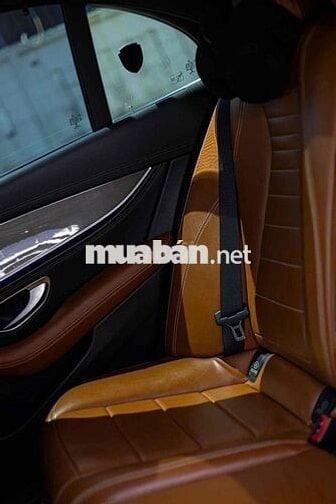 BÁN Mercedes Benz AMG E300 2017 - 10 vạn