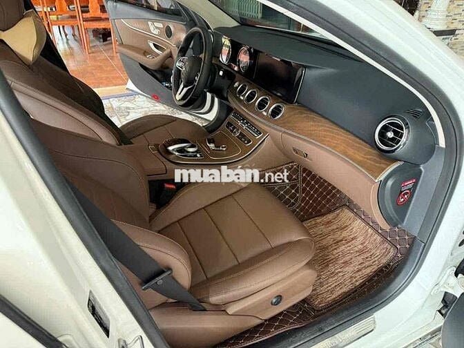 Mercedes Benz E Class 2019 E200 - 69000 km
