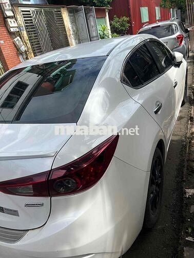Mazda 3 2016 1.5 AT Sedan - 93333 km