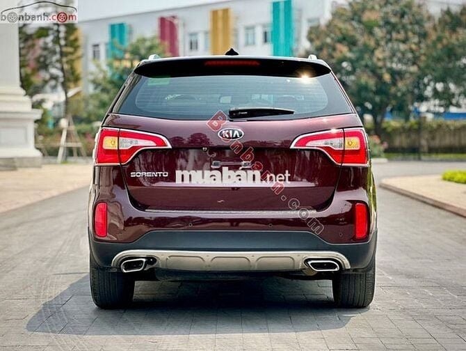 Kia Sorento full xăng 2018 chạy 9v zin.