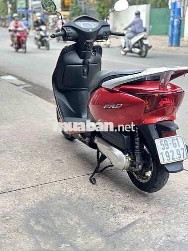 HONDA LEAD 110 ĐỜI 2011 -XE CÒN RẤT ĐẸP VÀ MỚI Ạ