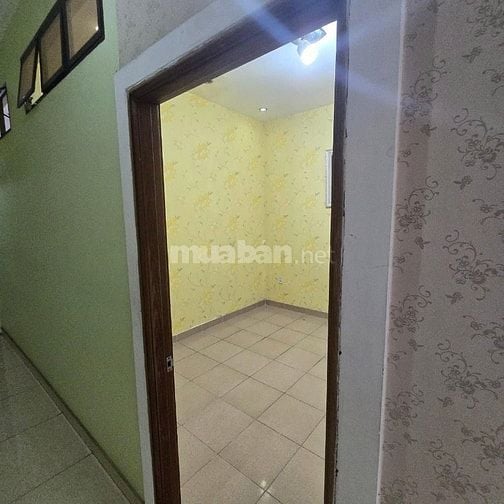 CHO THUÊ CHUNG CƯ Lầu 2 80m2 - 3PN 1WC 1 Bếp - TRUNG TÂM Q5 ,TPHCM