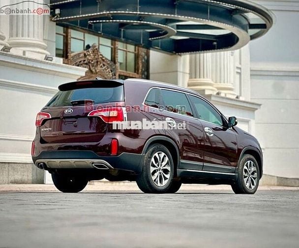 Kia Sorento full xăng 2018 chạy 9v zin.