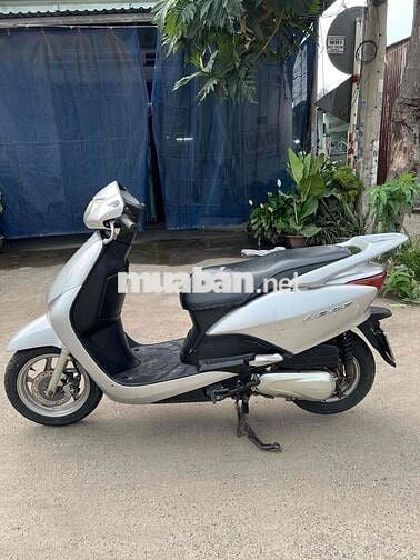 Cần bán xe Honda Lead Fi máy móc zin êm