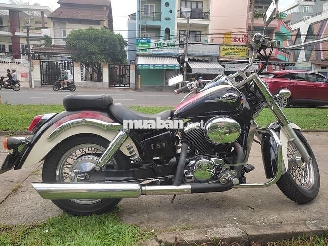 Cần Bán Xe Honda shadow 750cc cho Anh em đam mê.
