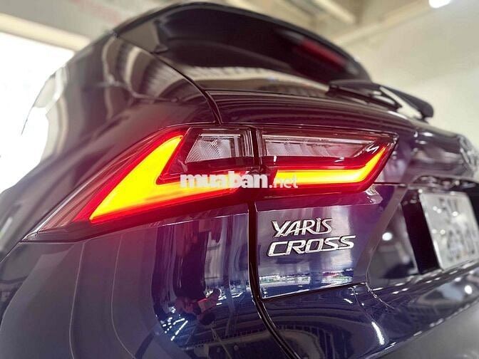 Toyota Yaris Cross 2023 HEV - 32000 km xe hydrid