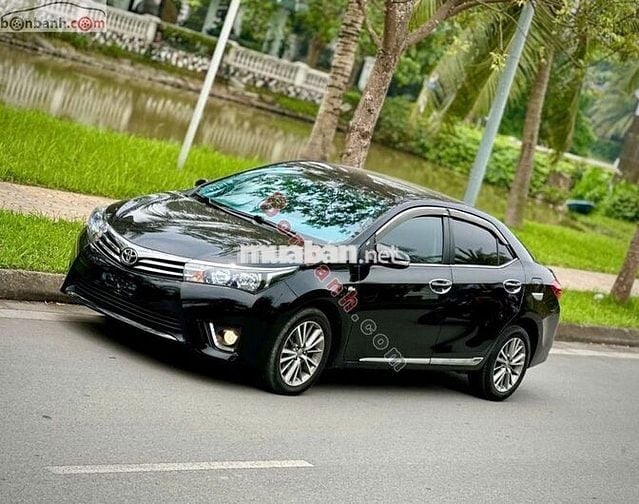 Toyota Corolla altis 1.8G 2015 odo 9v zin