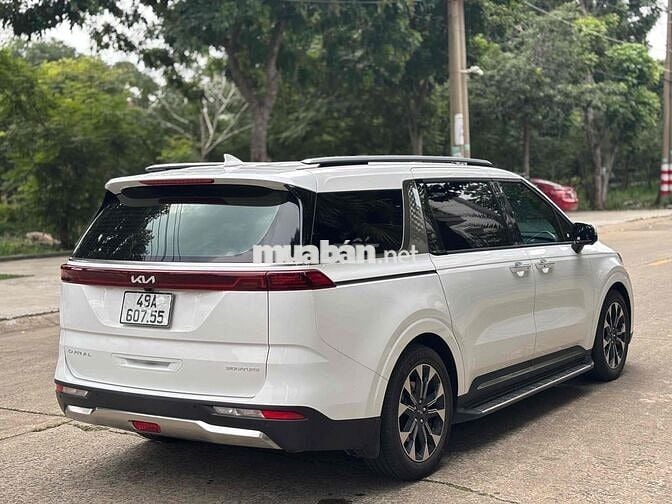 Carnival 2023 siêu lướt 18.000km như xe thùng