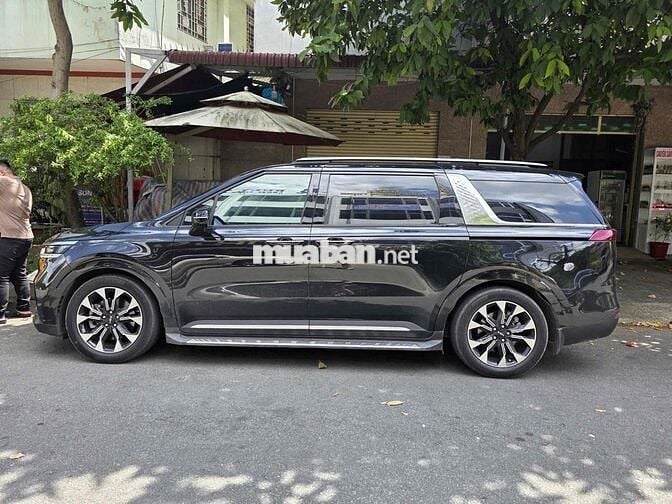 Kia Carnival 2022 2.2D Signature 7 ghế