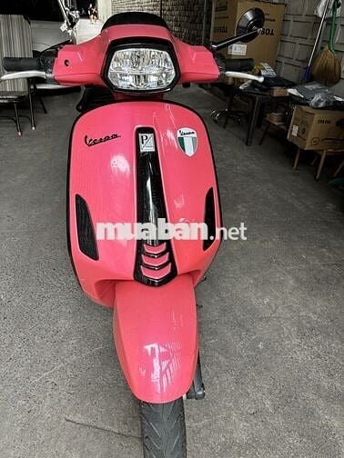 Cần bán Vespa sprint 125cc màu hồng