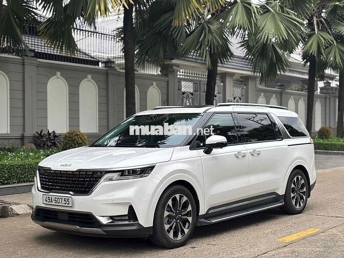 Carnival 2023 siêu lướt 18.000km như xe thùng