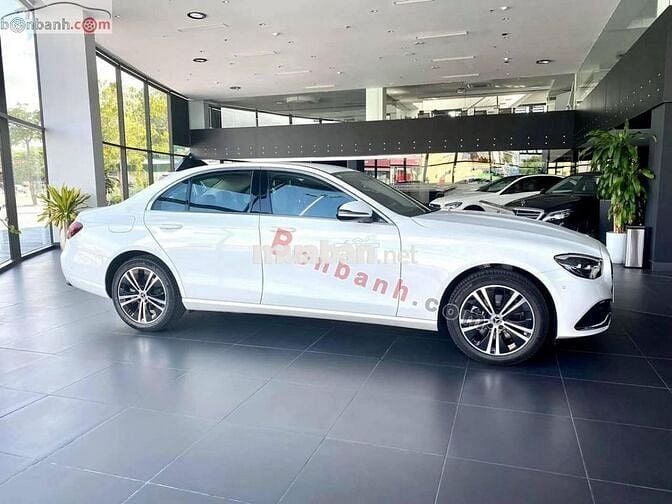 Mercedes Benz E class E180 2023