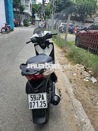 Cần bán xe SH nhập 3 cục 125i màu trắng sporty