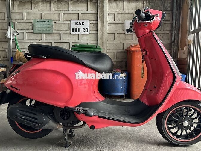 Cần bán Vespa sprint 125cc màu hồng