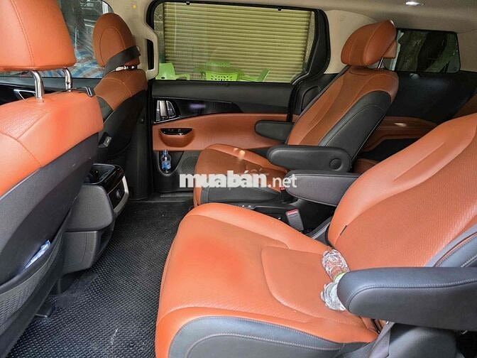 Kia Carnival 2022 2.2D Signature 7 ghế