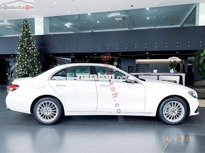 MERCEDES-BENZ E200 FL V1 2023
