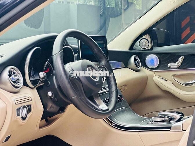 Mercedes Benz C200 Xanh/Kem 2017 Đẹp Long Lanh
