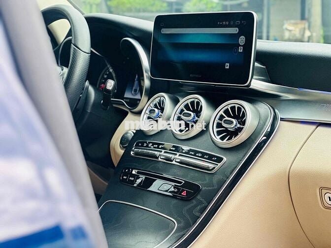 Mercedes Benz C200 Xanh/Kem 2017 Đẹp Long Lanh