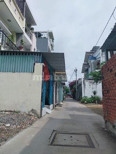 Bán gấp nhà 4×21m hẻm xe tải gần Ngã tư ga P thạnh lộc Quận 12
