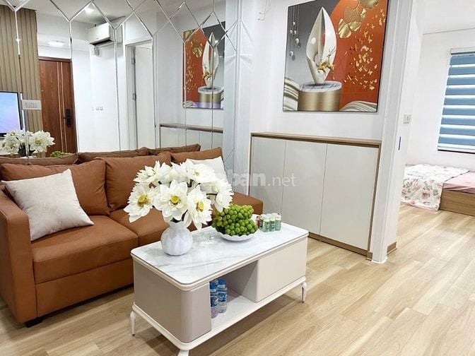Căn tập thể tầng 2 mặt thoáng, ô tô đỗ chân cầu thang Căn tập thể thiế