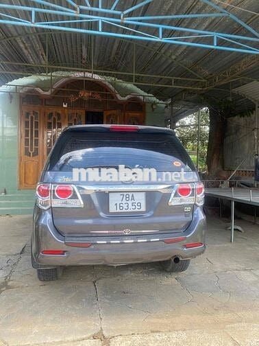 Toyota Fortuner 2016 - 160000 km