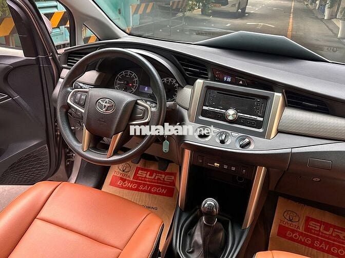 Toyota Innova 2.0E MT - Sản xuất 2020