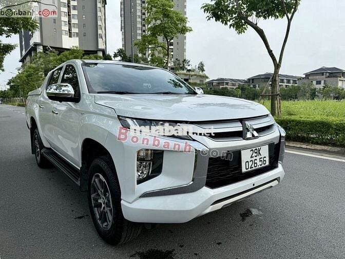 Mitsubishi triton 4x2AT 2022