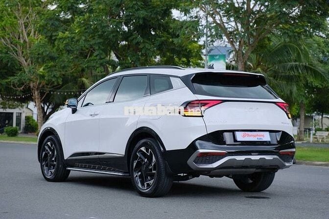 KIA SPORTAGE 2024 - 10,000km