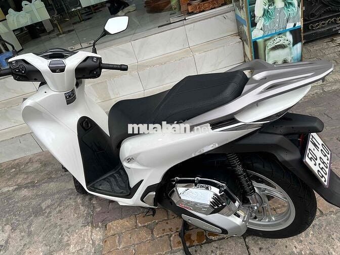 cần bán sh 150c abs trùm mềm 700km