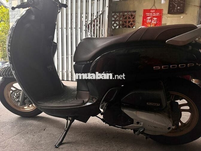 Bán xe scoopy đen bóng đk 4/2022